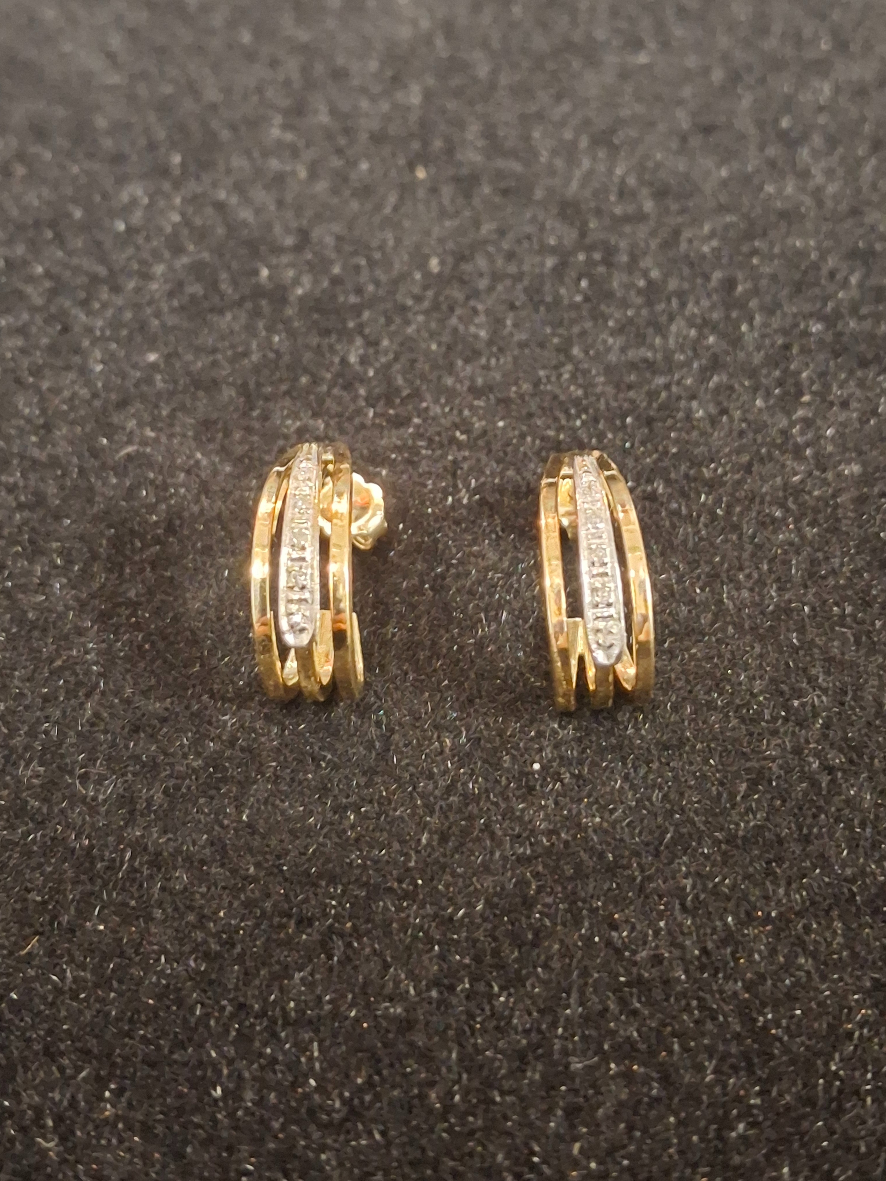 GOLD EARRINGS: NA MODEL NA: 1.76DWT 14K-Y/G