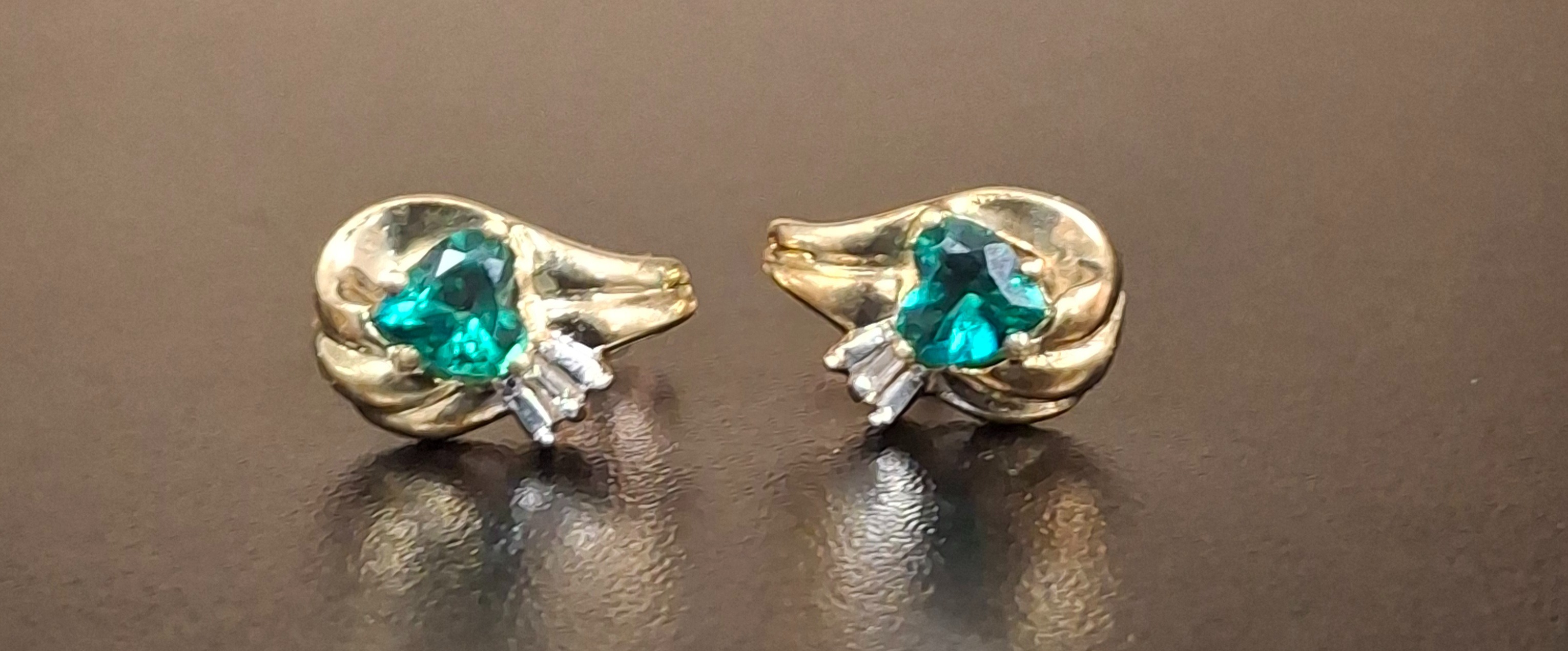 GOLD EARRINGS: NA MODEL NA: 1.59DWT 14K-Y/G