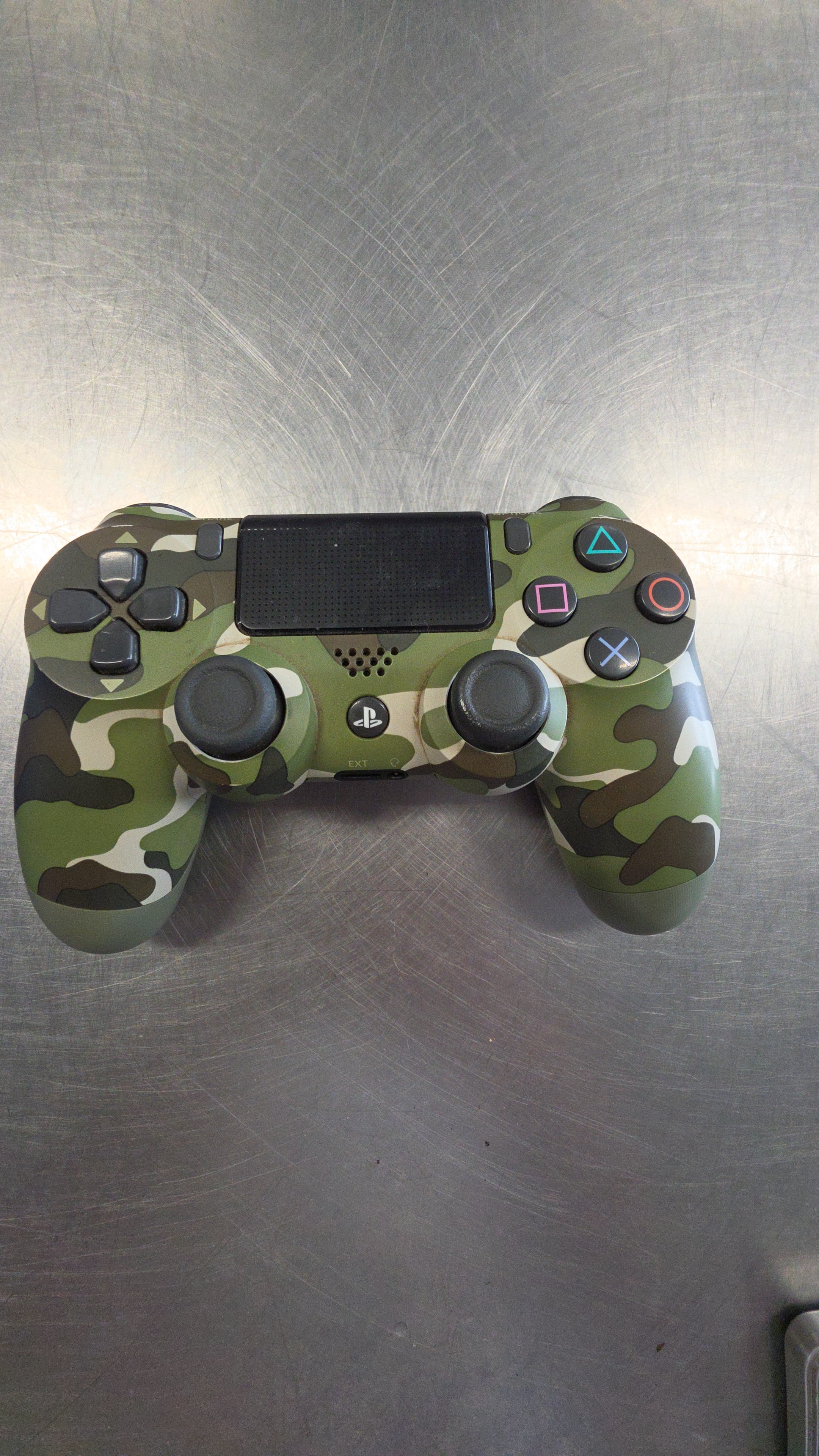 VIDEO GAME CONTROLLER: SONY MODEL PS4 - CONTROLLER - WIRELESS - , CAMO
