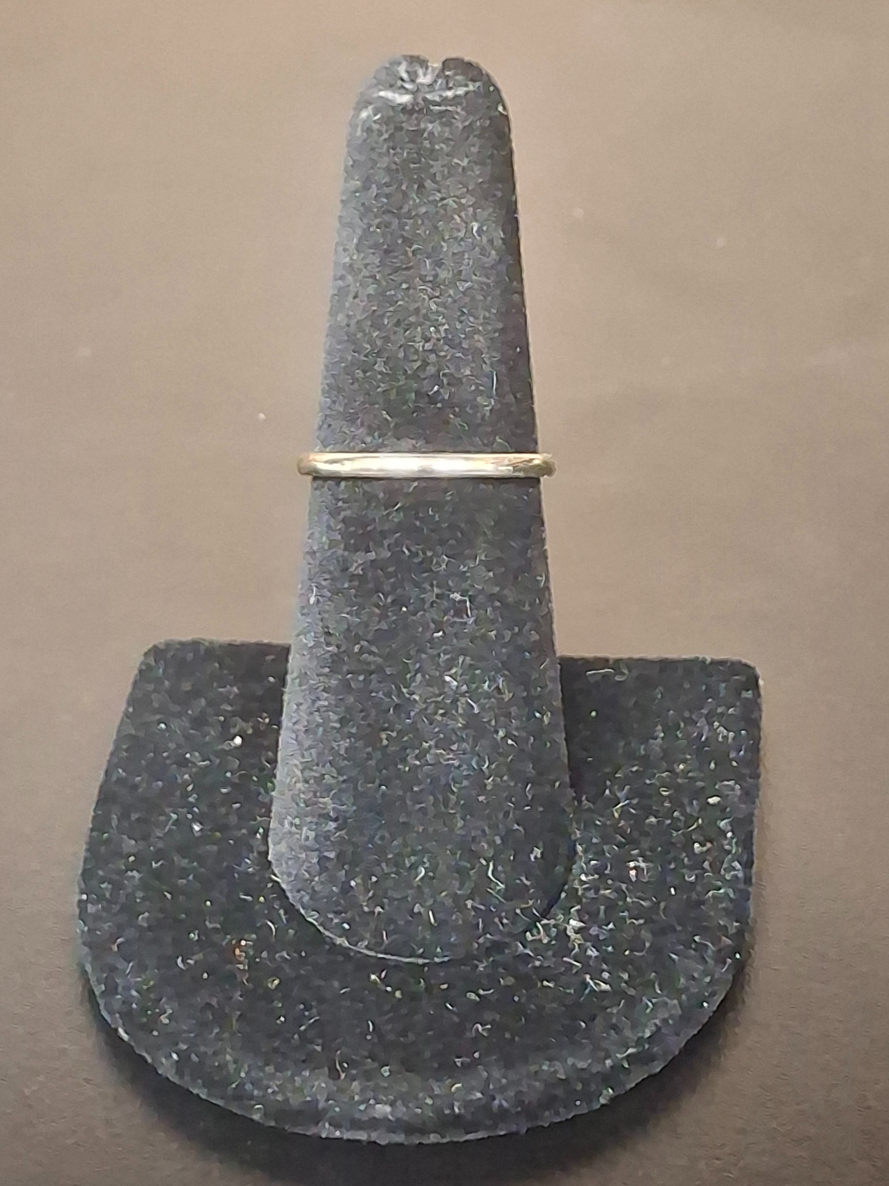 LADY'S PLATINUM RING: NA MODEL NA: 1.16DWT PLAT-950