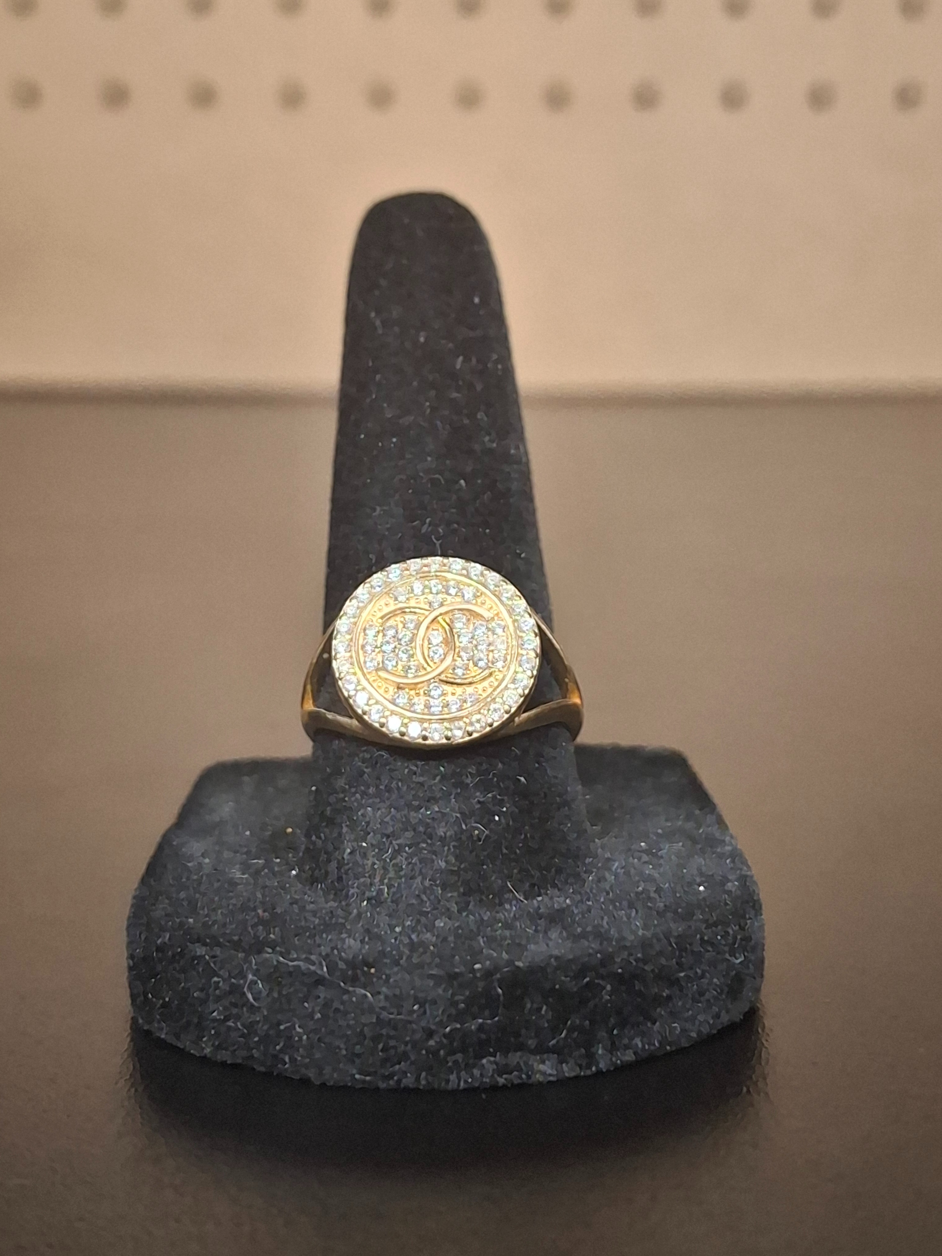 RING JEWELRY , 10KT, 2.36 DWT; "CC" RING W/ CZS