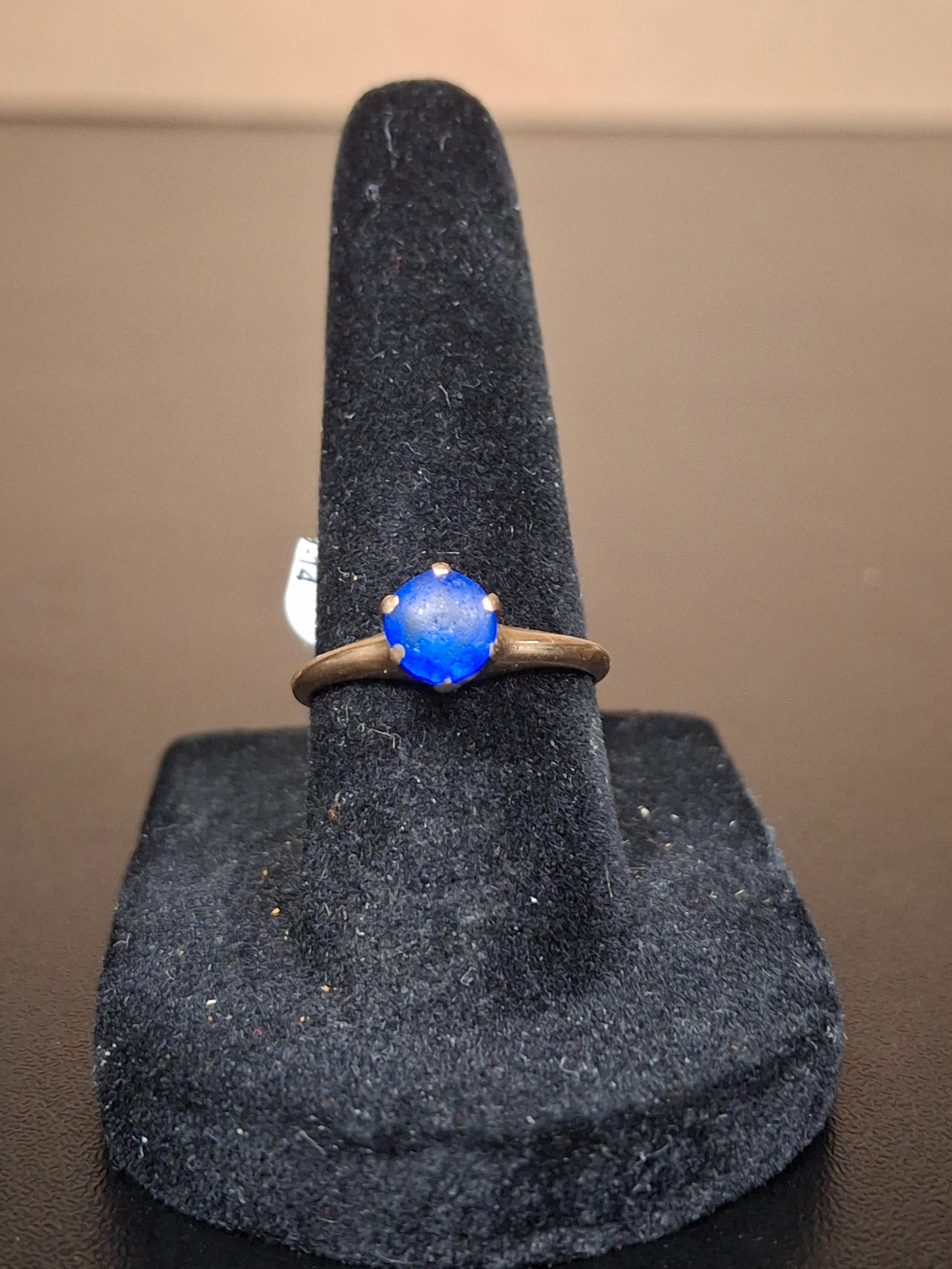 LADY'S GOLD RING: MODEL NA: 1.43DWT 10K-Y/G