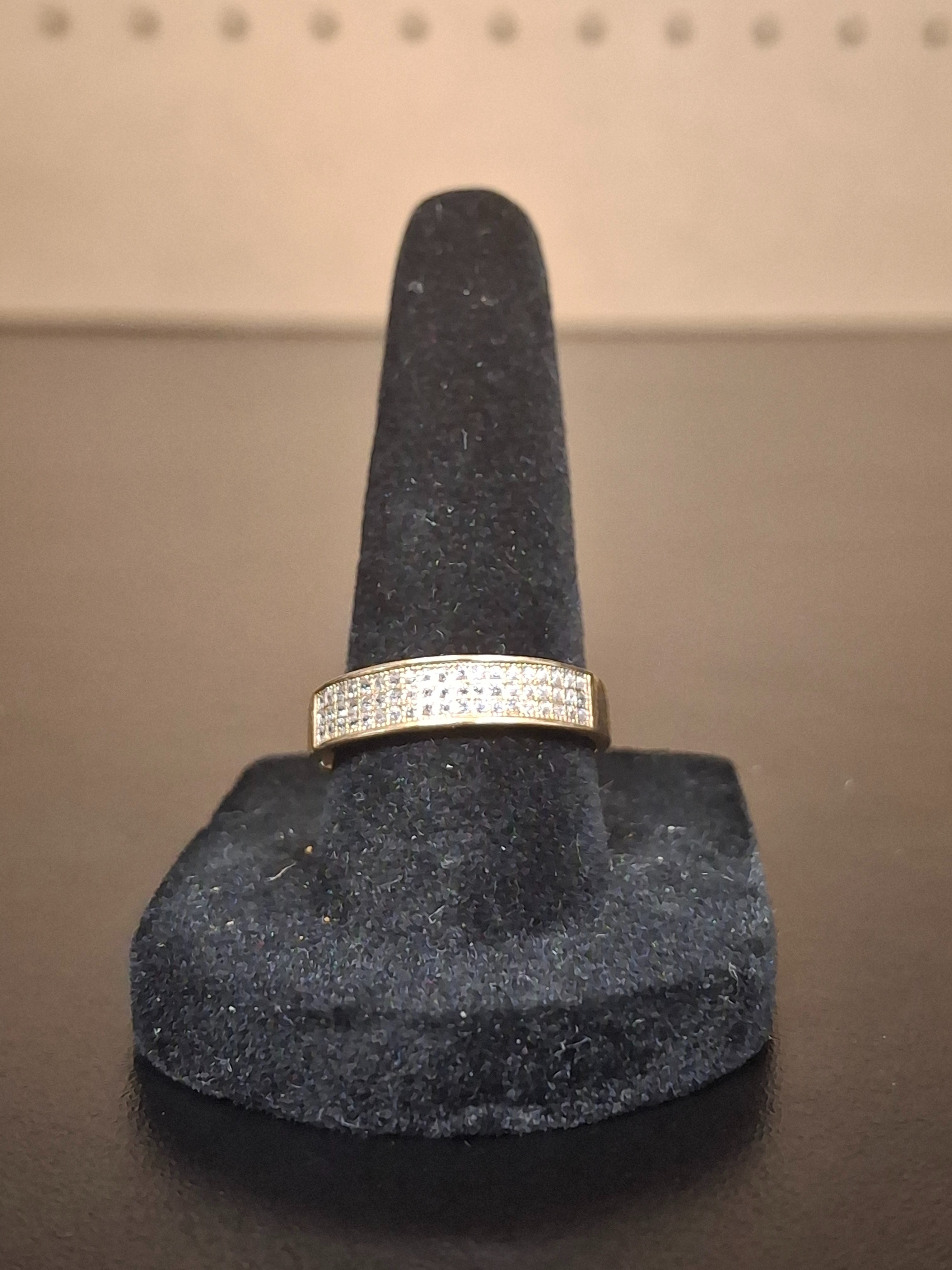 LADY'S GOLD RING: 1.3DWT 10K-Y/G