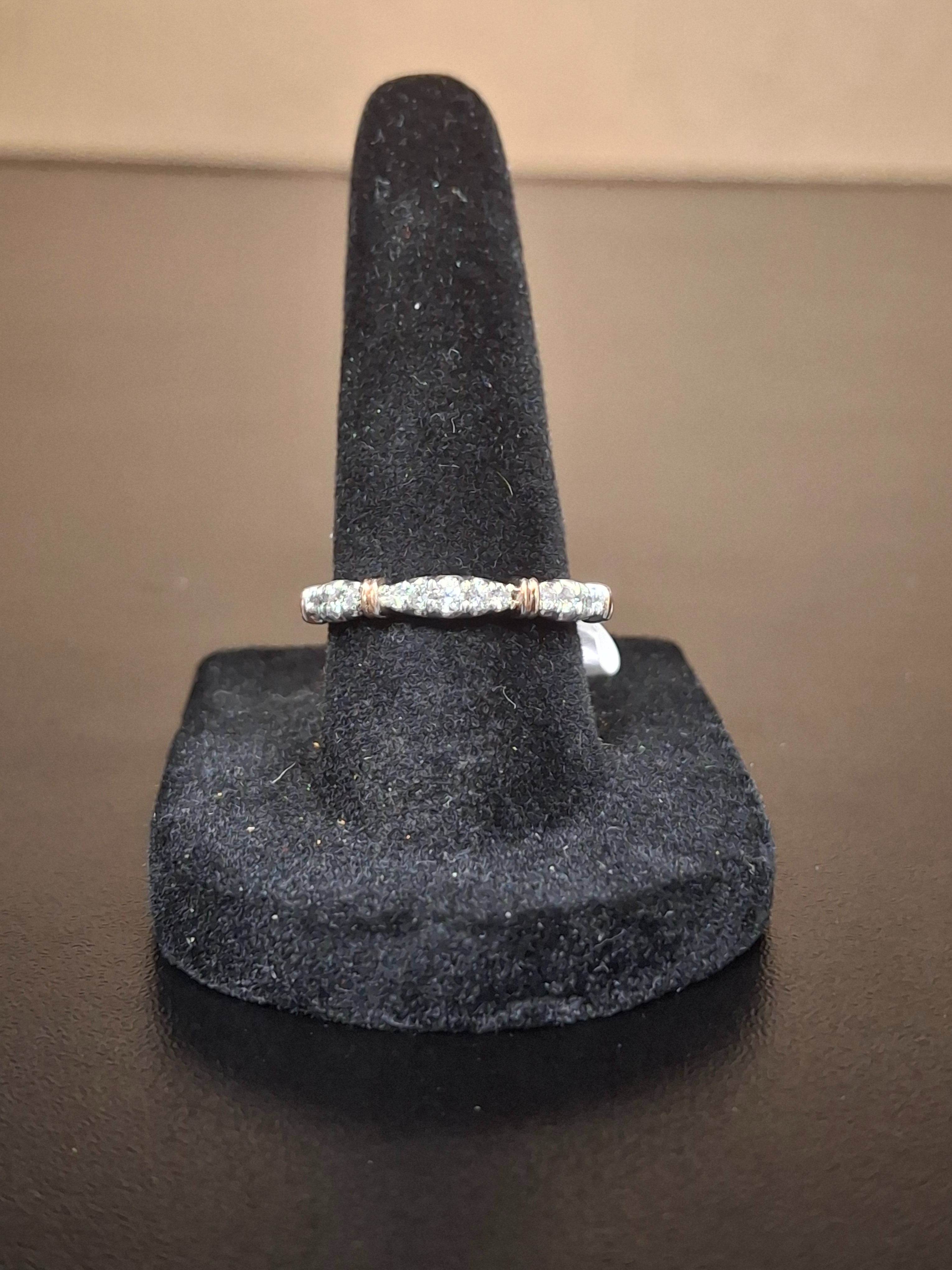 LADY'S GOLD RING: NA MODEL NA: 1.11DWT 10K-W/G