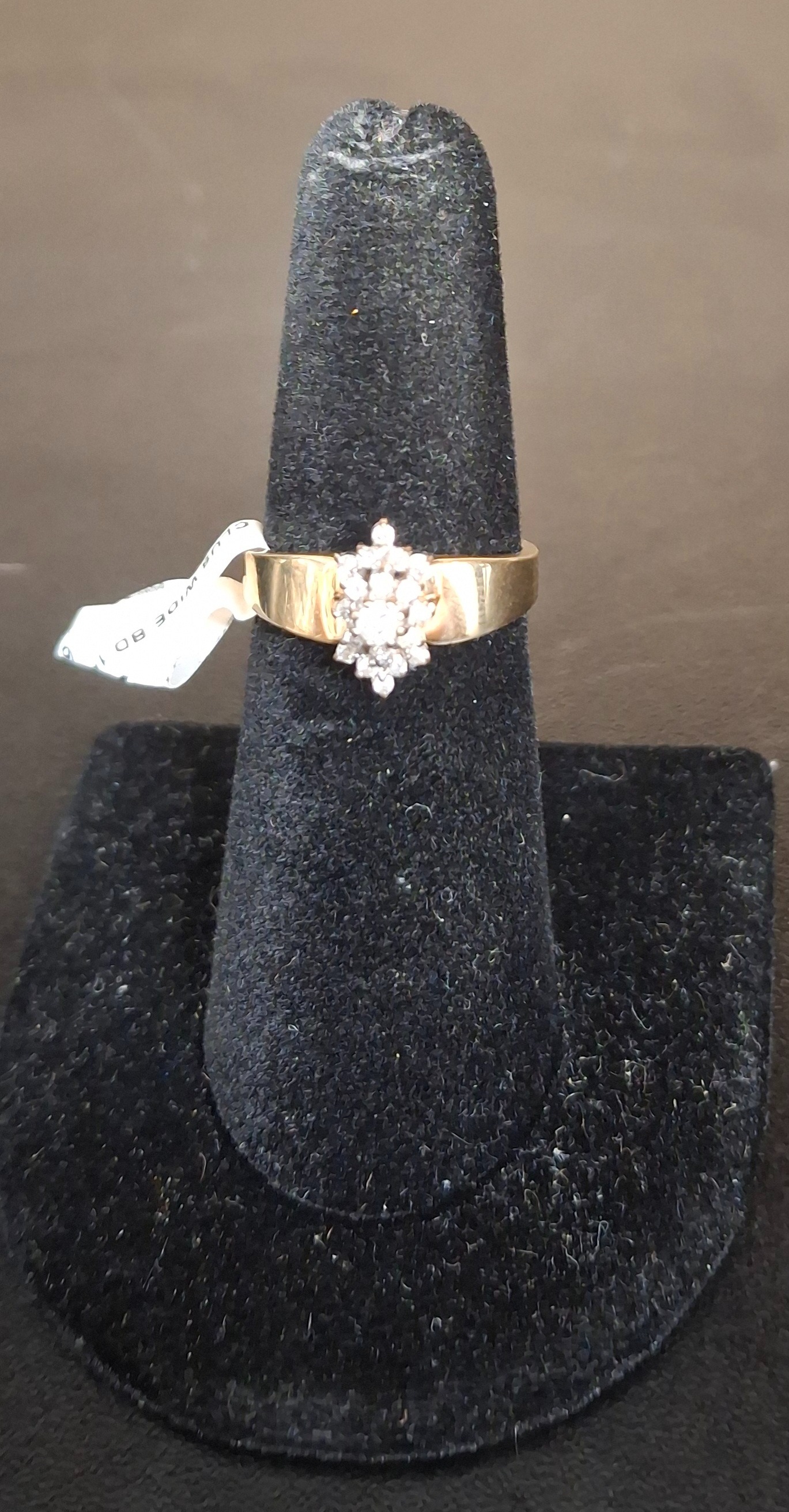 LADY'S GOLD RING: NA MODEL NA: 2.26DWT 14K-Y/G