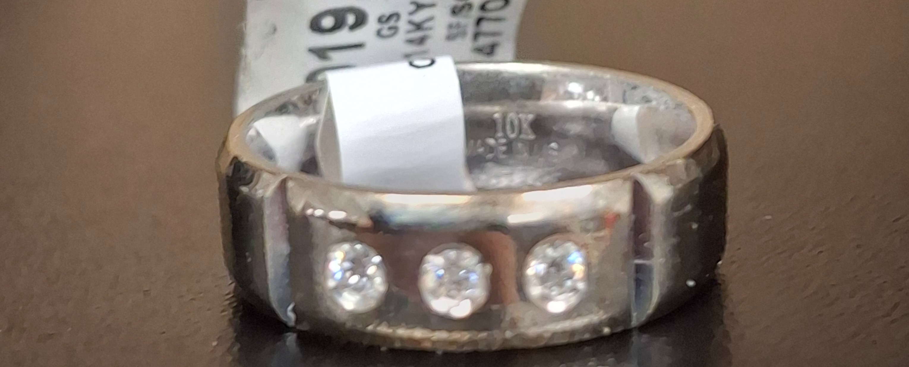 LADY'S GOLD RING: NA MODEL NA: 3DWT 14K-Y/G