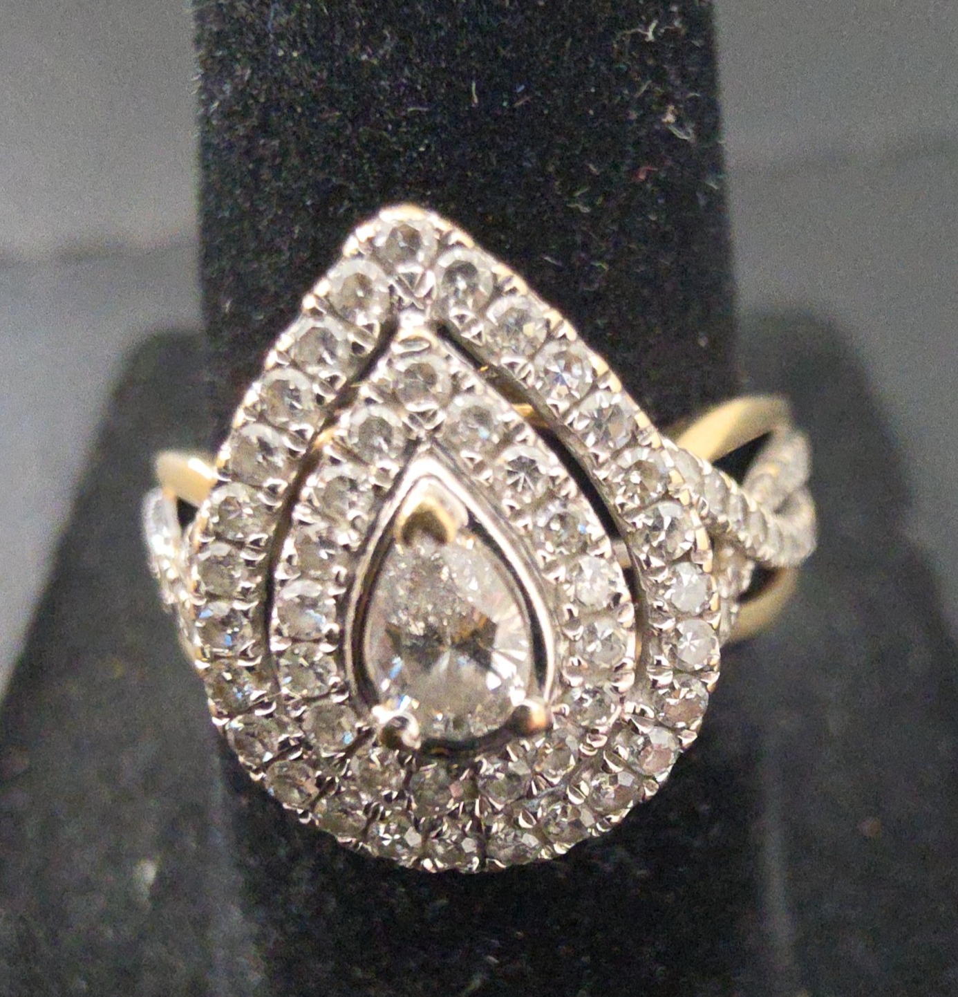 LADY'S GOLD RING: 1.94DWT 14K-Y/G