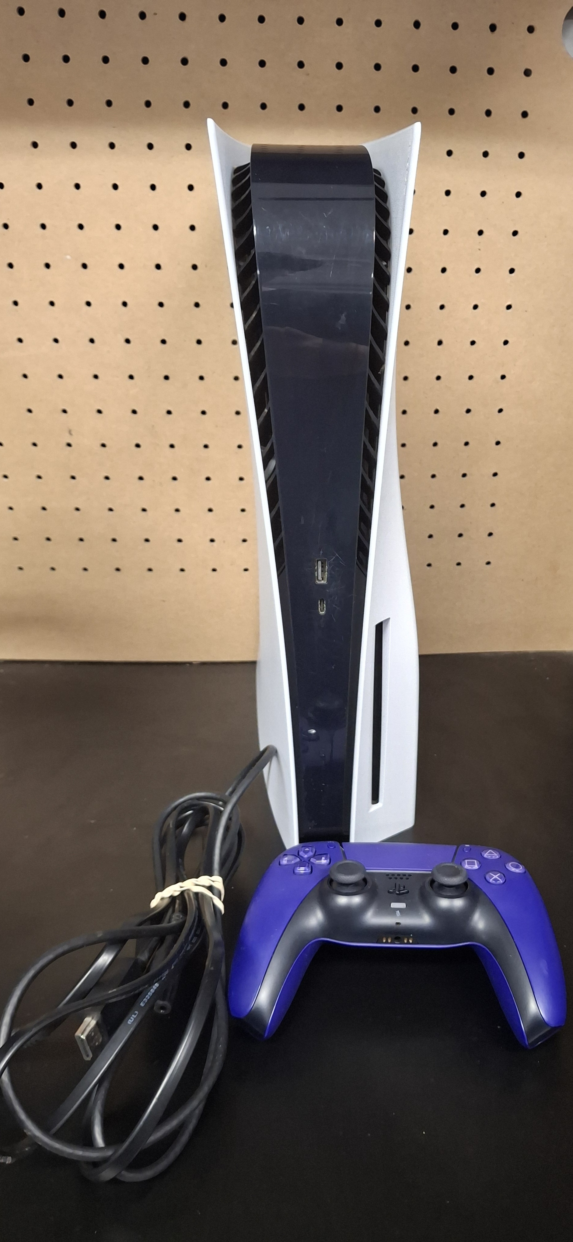 PLAYSTATION 5: SONY MODEL PS5 - PLAYSTATION 5 - SYSTEM - DISC - CFI-1015A, SERIAL NUMBER AJ142482658