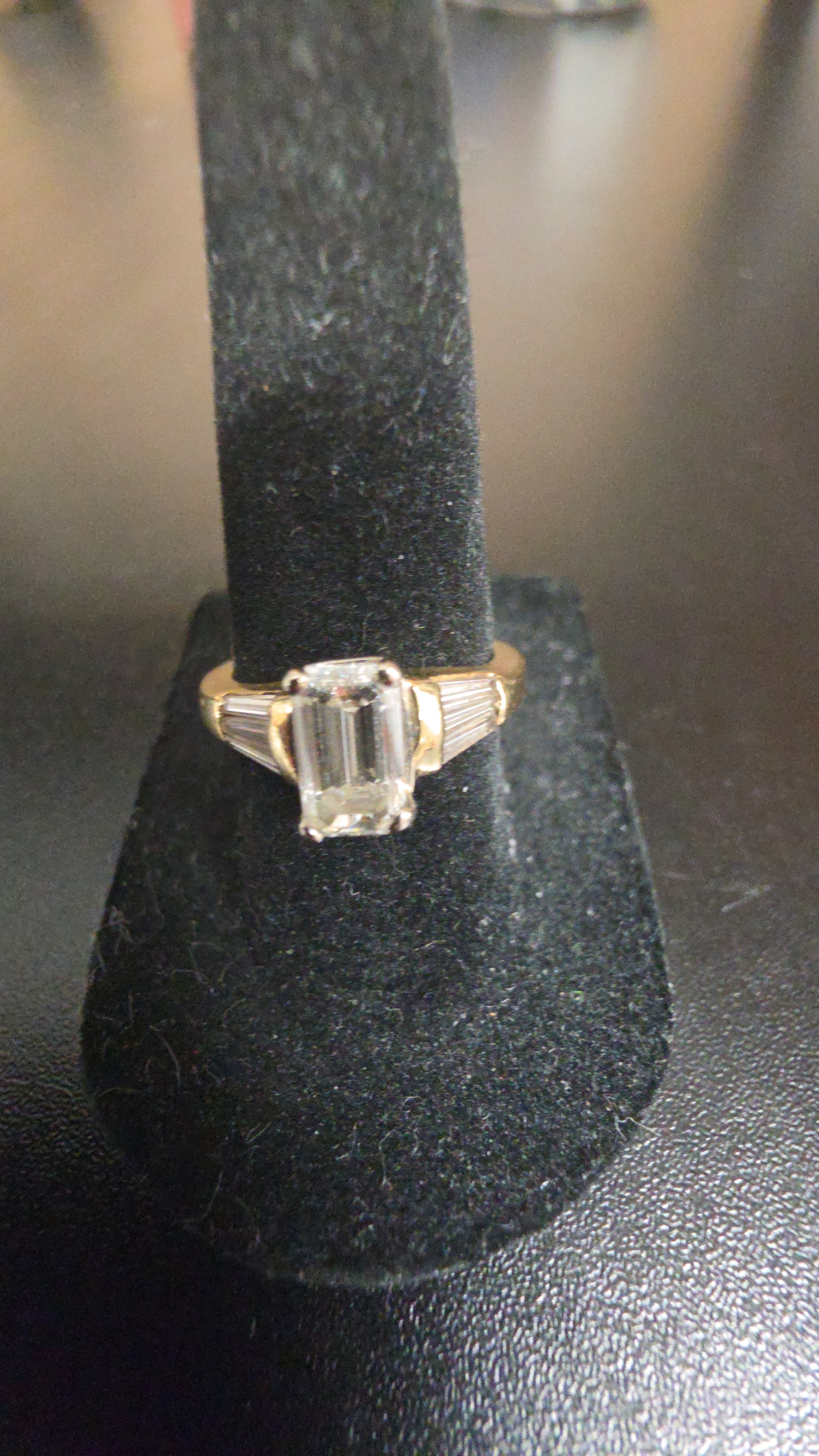 LADY'S DIA RING: 4.17DWT 18K-Y/G
